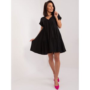 Černé oversize mini šaty s výstřihem DHJ-SK-6873.68-black Velikost: ONE SIZE